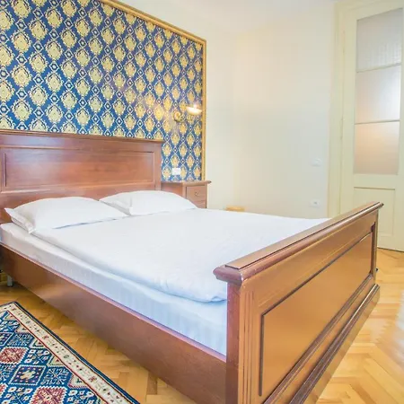 Guest house Safrano Palace Brasov