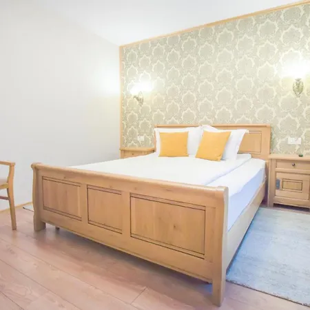 Safrano Palace بيت ضيافة 3*